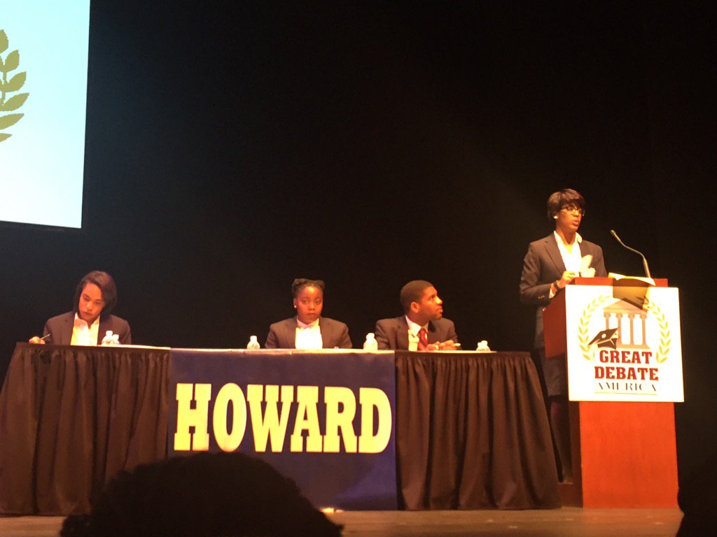 TheRealHUDebate's tweet photo. #HowardDebates Carolyn Williams serves fierce points!
#HUYouKnow https://t.co/jgNPWx5pUF