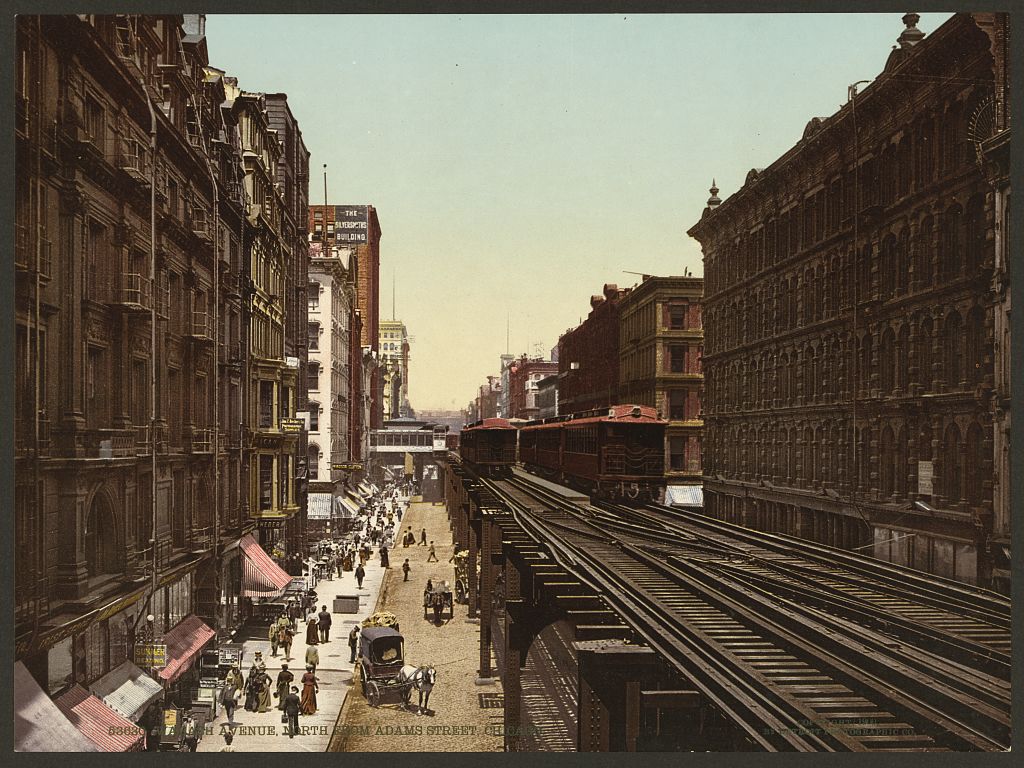 55EastMonroe's tweet photo. Late post: #Tbt 
Wabash Ave north from Adams St
Created / Published: c1900.

Building left is now @PalmerHouse
Right: 55 E Monroe https://t.co/eEUd6WFMi0