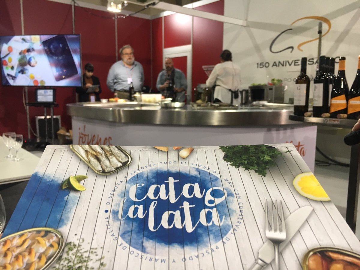 alvientooo's tweet photo. Recién llegado a #xantar2017 y ya en faena. Esta tarde promete con un programa de actividades muy interesante @XANTAREXPO https://t.co/k37Fj5EIzq