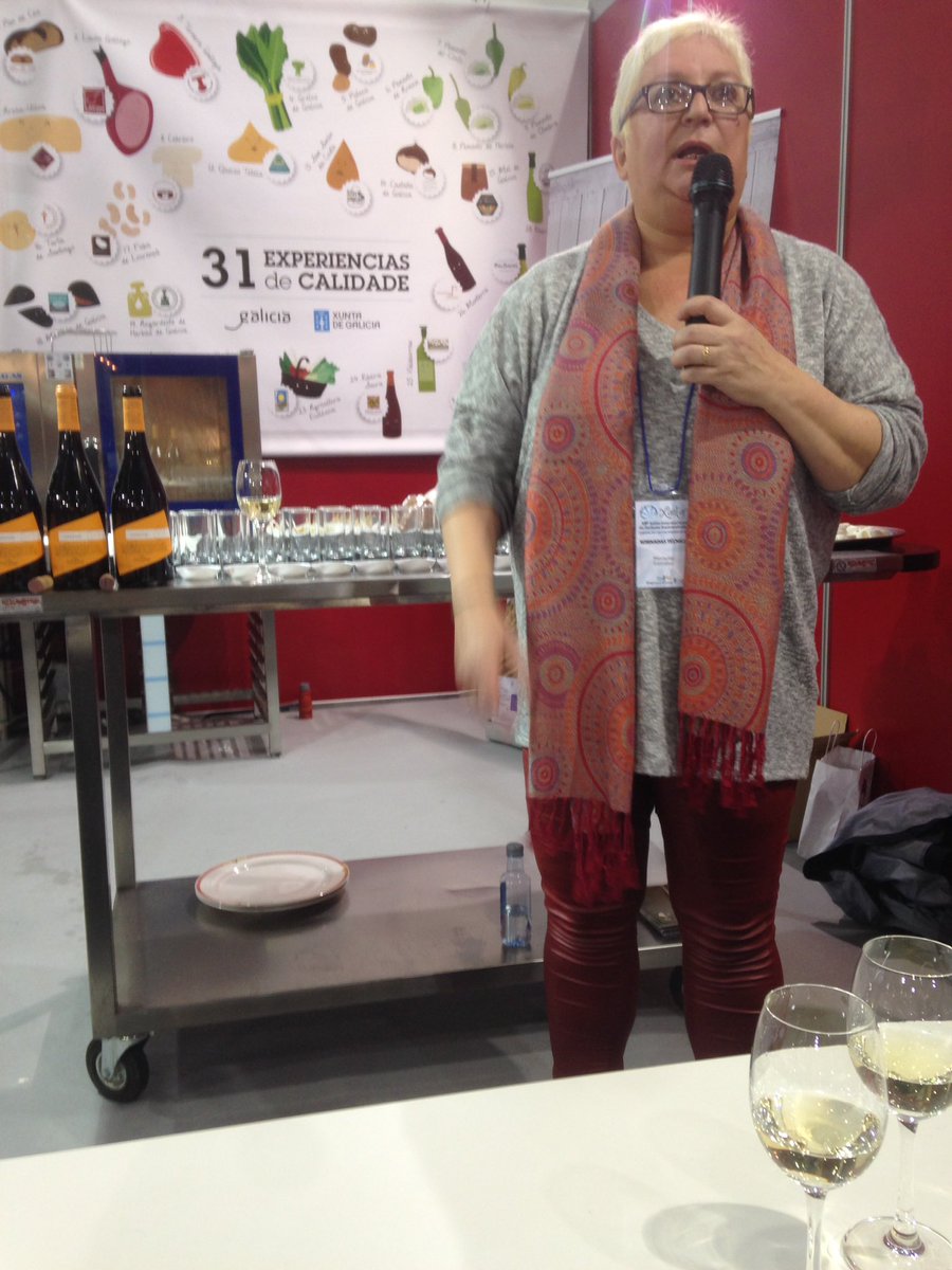 FazEcome's tweet photo. Showcooking de bloggers e harmonização por @Membajadora #Xantar2017 @XANTAREXPO https://t.co/HqgZLjB3xg