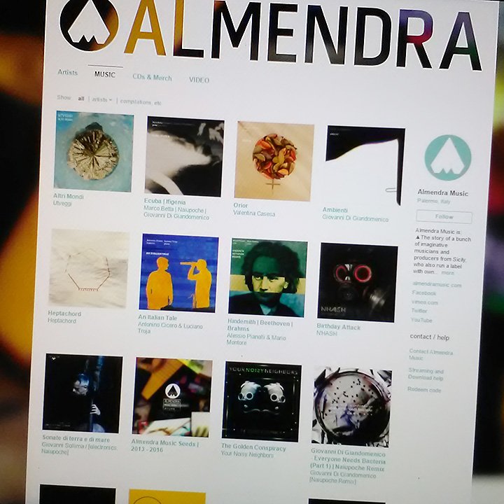 AlmendraMusic's tweet photo. Fino a domenica #5febbraio il 100% degli introiti @Bandcamp delle produzioni #AlmendraMusic sarà devoluto alla @hryorganization #NoBanNoWall https://t.co/B4Ndog6CSd