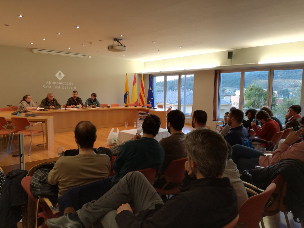 Avui s'acaba <a href="/lapenyadelmorro/">Penya del Morro</a>, un dels millors programes de <a href="/radiodesvern/">Ràdio Desvern</a>. Et trobarem a faltar <a href="/jordidom/">Jordi Domènech</a>! #santjust