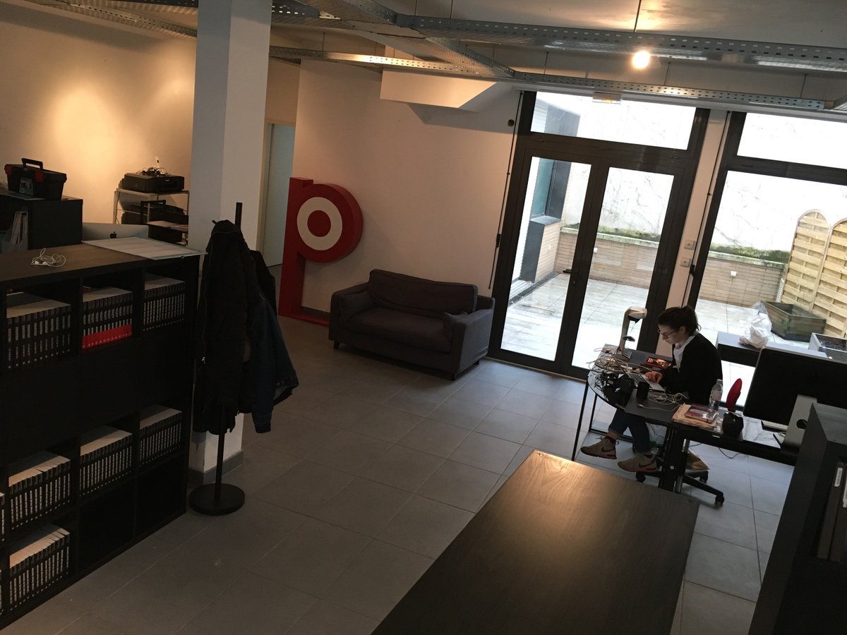 frenchpulp's tweet photo. Après une petite absence, les équipes de French Pulp éditions sont heureuses de vous présenter leurs nouveaux locaux. 😎
#FrenchPulp https://t.co/uxdALGlzBU