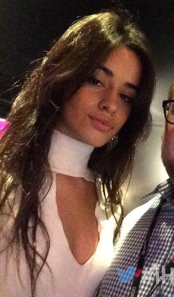 camilalesgdr's tweet photo. i live for the moment. https://t.co/V2yr3JxelS