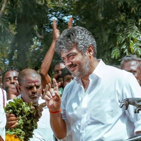 Raj_Kumar21's tweet photo. #TalkOfTheTownVIVEGAM இவர் ஒருவருக்காக மட்டுமே #Twitter யூஸ் பன்றேனு சொல்றவங்க மட்டும் RT பன்னுங்க https://t.co/zCmadGsJnY