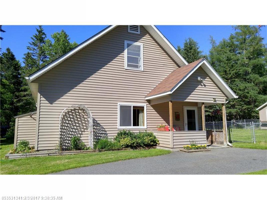MasielloGroup's tweet photo. See a virtual tour of one of our newest #listings 20 Cross RD #Milbridge #ME  https://t.co/pL6MvLytB0 https://t.co/Y7T0uGJevj