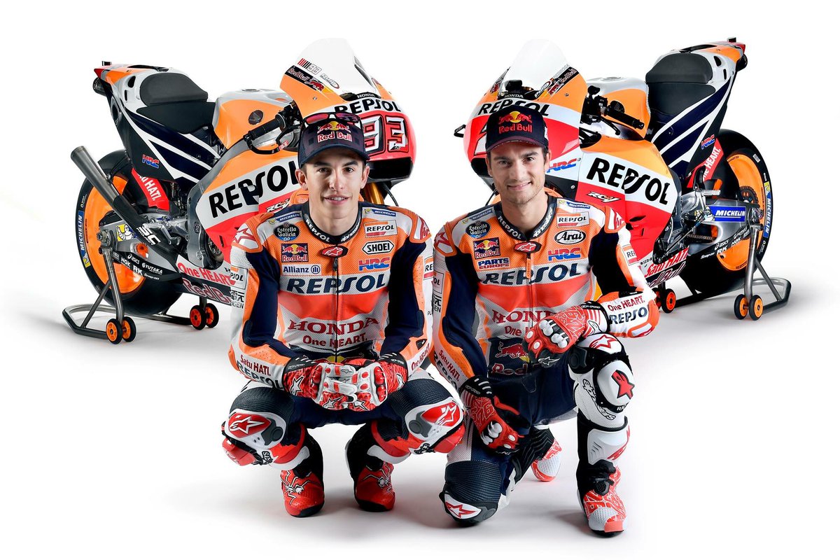 MachovaKarolina's tweet photo. DREAM TEAM❤ #MM93 #DP26 #2017RepsolHonda https://t.co/MMSt29UcZf