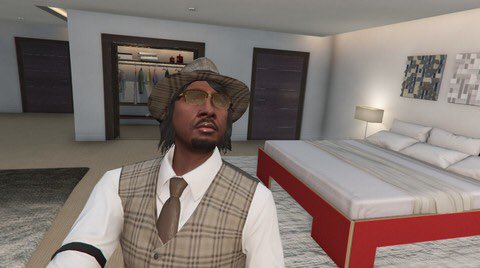 BruiserBGTA's tweet photo. Finna tear up Liberty City tonight🌃  looking like a goodfella with this new suit. Definition o' gangsta, y'all wish you had this much money🔥 https://t.co/nNFyzhi81V