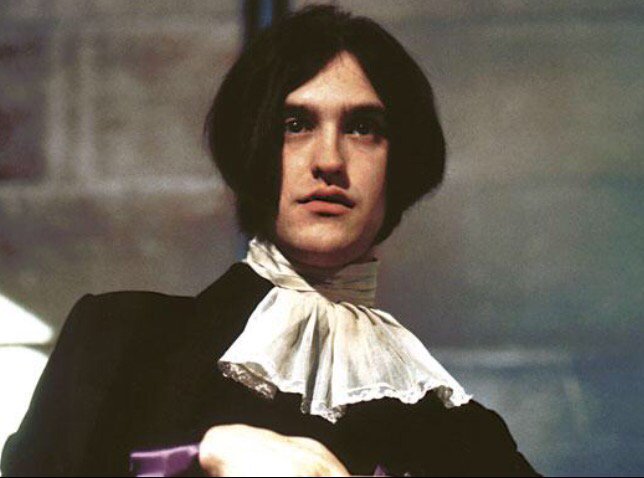 Happy birthday to one hell of an artist: Dave Davies..  