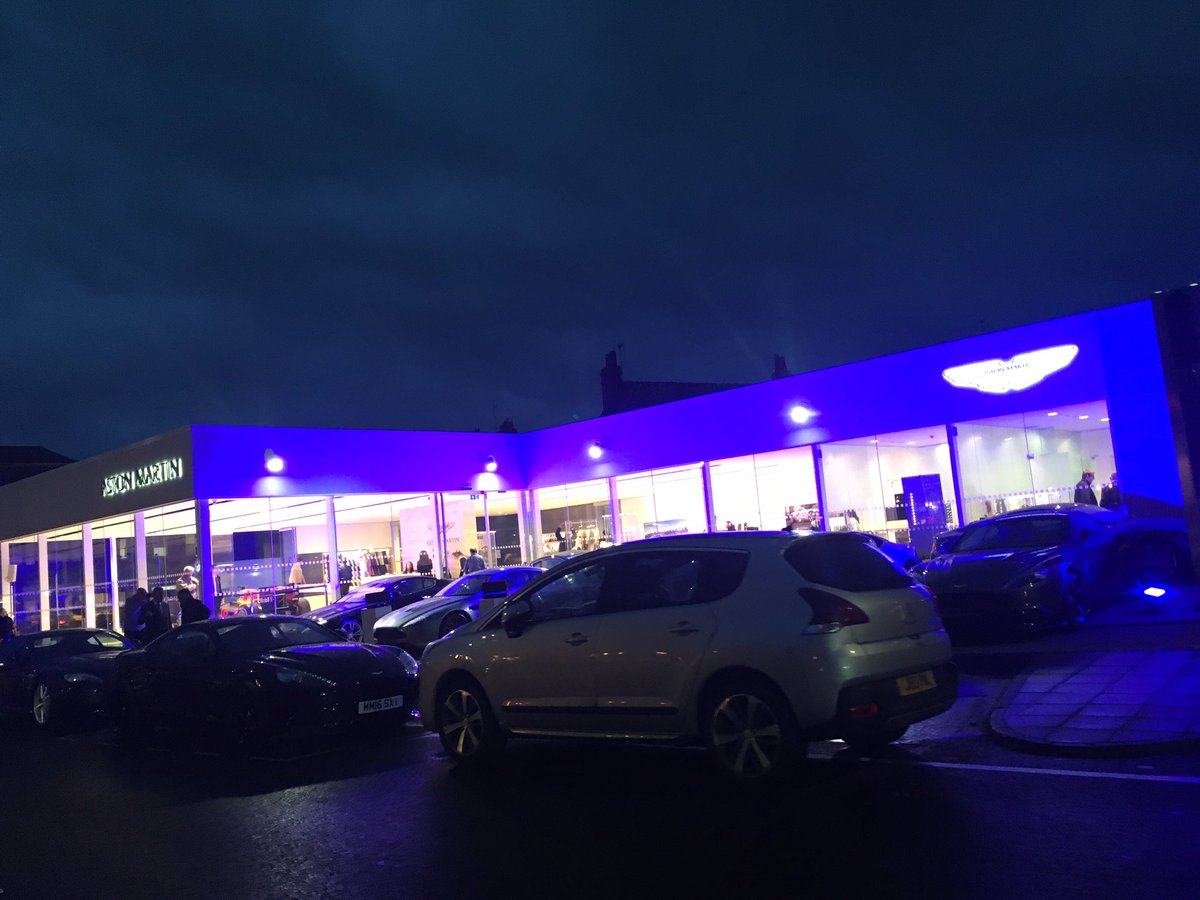 ColonyWilmslow's tweet photo. @AstonMartinPR loving the look #wilmslow #style https://t.co/ZWiSgvDb5i