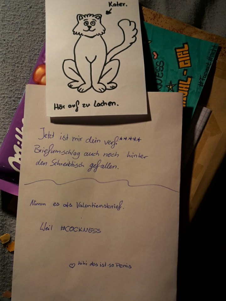 socorrah_'s tweet photo. @tamponmaedchen und noch mehr Brief. Und Kater. https://t.co/HdHZCmPwGg