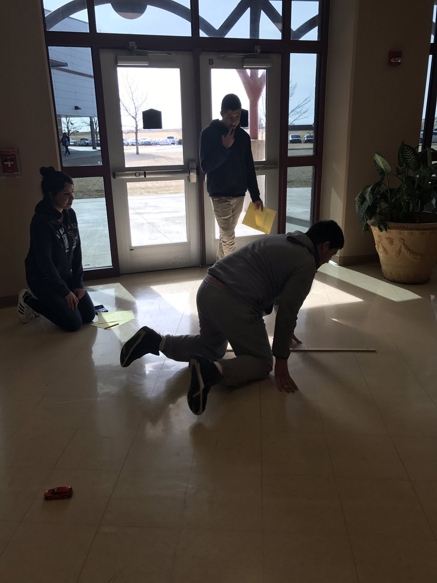HelicaDC's tweet photo. Determining if the mass of a toy car effects the average speed of a toy car. #lovelabdays #sciencerocks https://t.co/MlExlIarRd