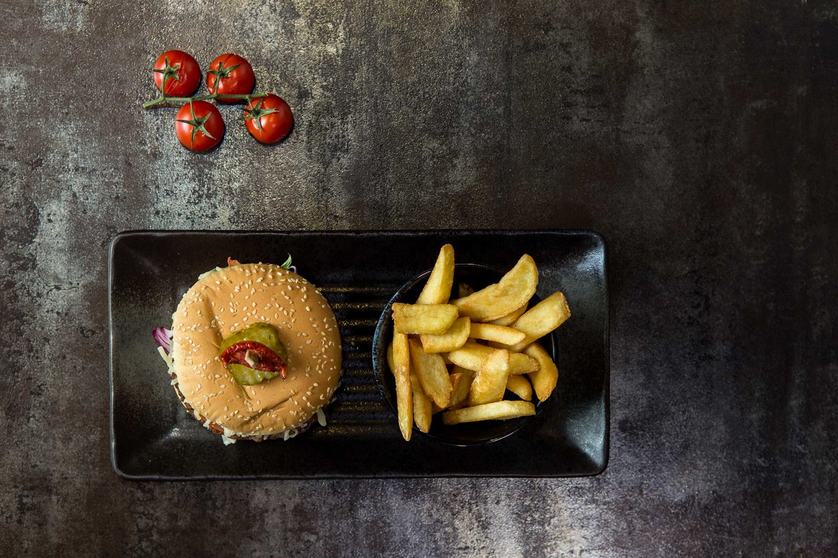 COSMOSoton's tweet image. #TGIF and #DryJanuary is over! Celebrate at #COSMOsoton tonight 🙌🍻🍴 goo.gl/Ly1kzU