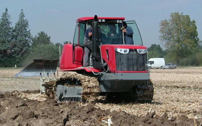Tractorquotes's tweet photo. "The new generation of steel track tractors" - #Scaip Warrior STX 350 https://t.co/rRmd9nnnkr