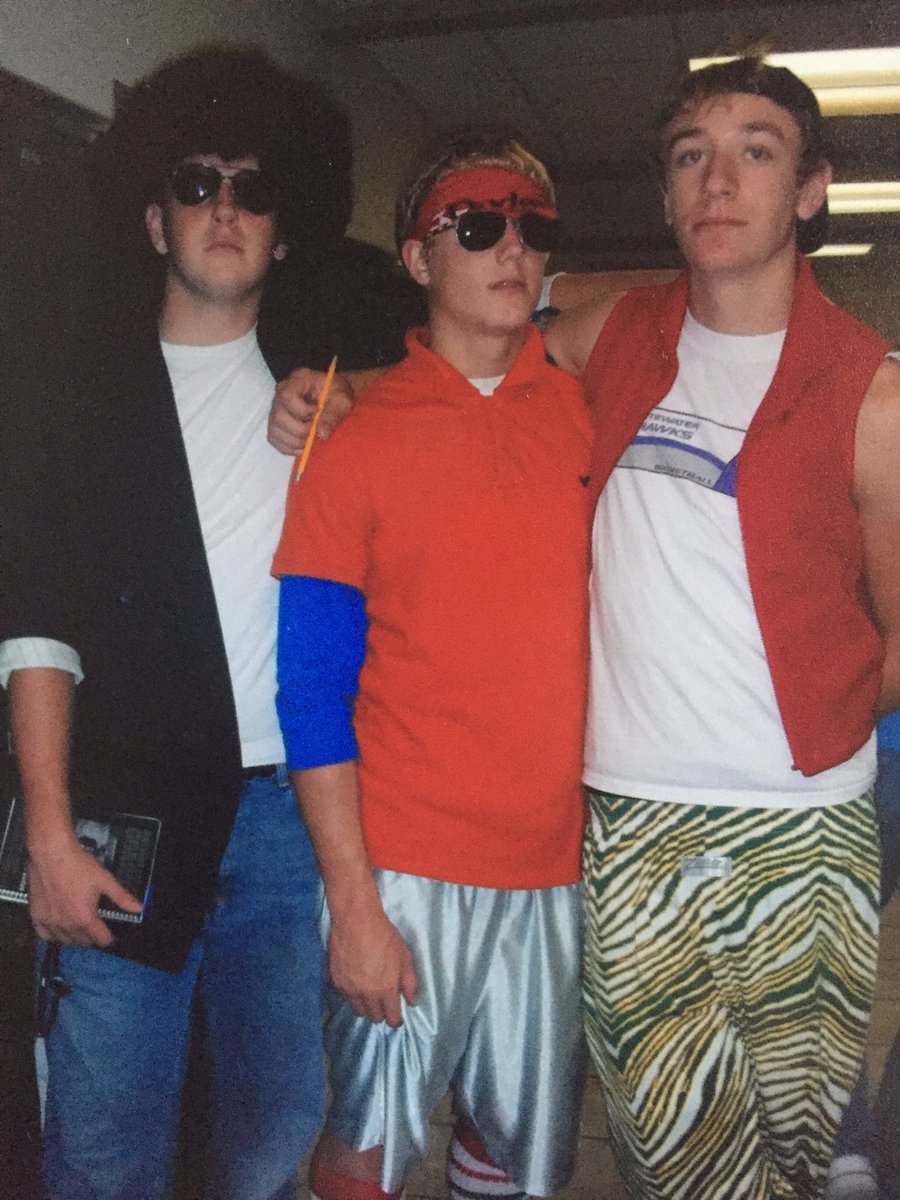 taylorkoth06's tweet photo. Happy BDAY to @doufresh15. Friends stay cool and stick together. https://t.co/2V1BzrpXxO