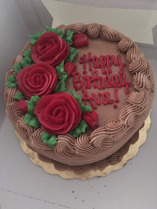 Bad ass custom made chocolate rum cake, this is going straight to My ass 👌🦄😊🍭 https://t.co/RE5ctMCwd<a href="/tag/oneofakind"class="tags"><span>#oneofakind</span></a><a href="/tag/heartbreaker"class="tags"><span>#heartbreaker</span></a>