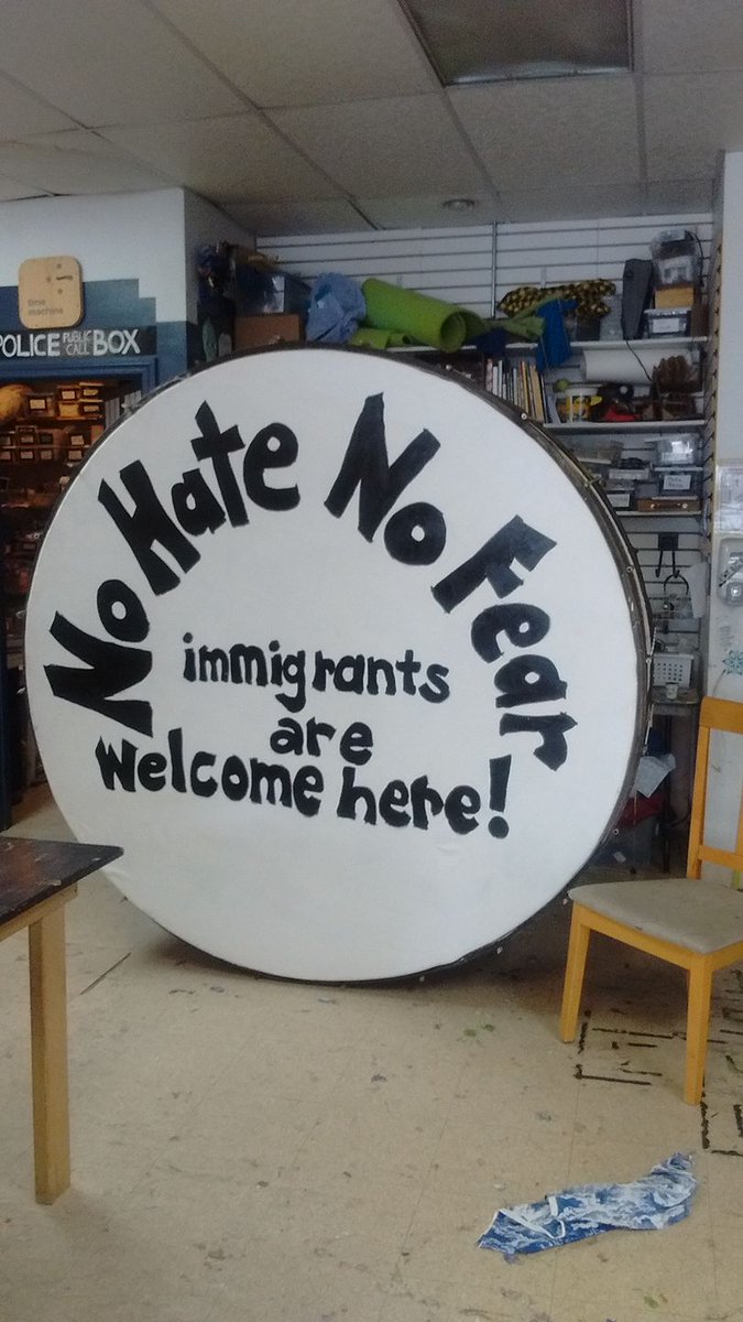 partsandcrafts's tweet photo. #giant #drum #somerville #onesomerville #rally #nohate #nofear #immigrantsarewelcomehere #sanctuarycities https://t.co/OcmfbkbttQ