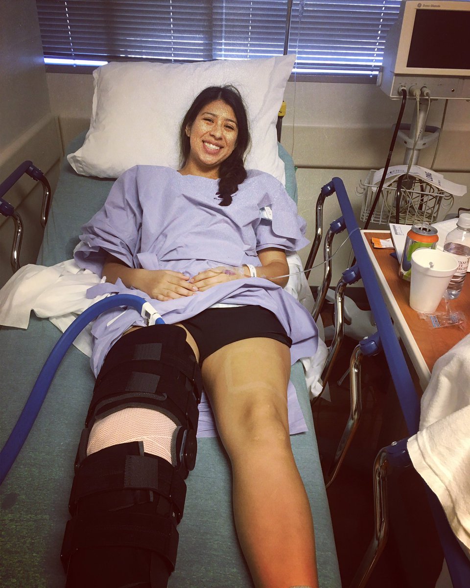 _julieayala's tweet photo. ACL Surgery was a success! Blessed that god let it go smoothly and thankful for my friends &amp; family https://t.co/qyz06guX6n