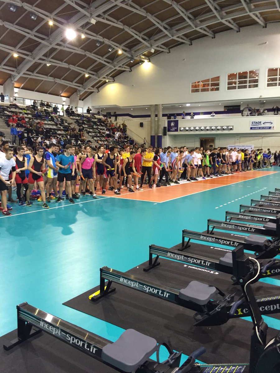 En direct du #FranceUNSS d'aviron indoor au <a href="/stadecharlety/">Stade Charléty</a>  avec nos #JeunesOfficiels <a href="/MAIF/">MAIF</a> en plein travail ! #MadeForSharing @Avironfrance