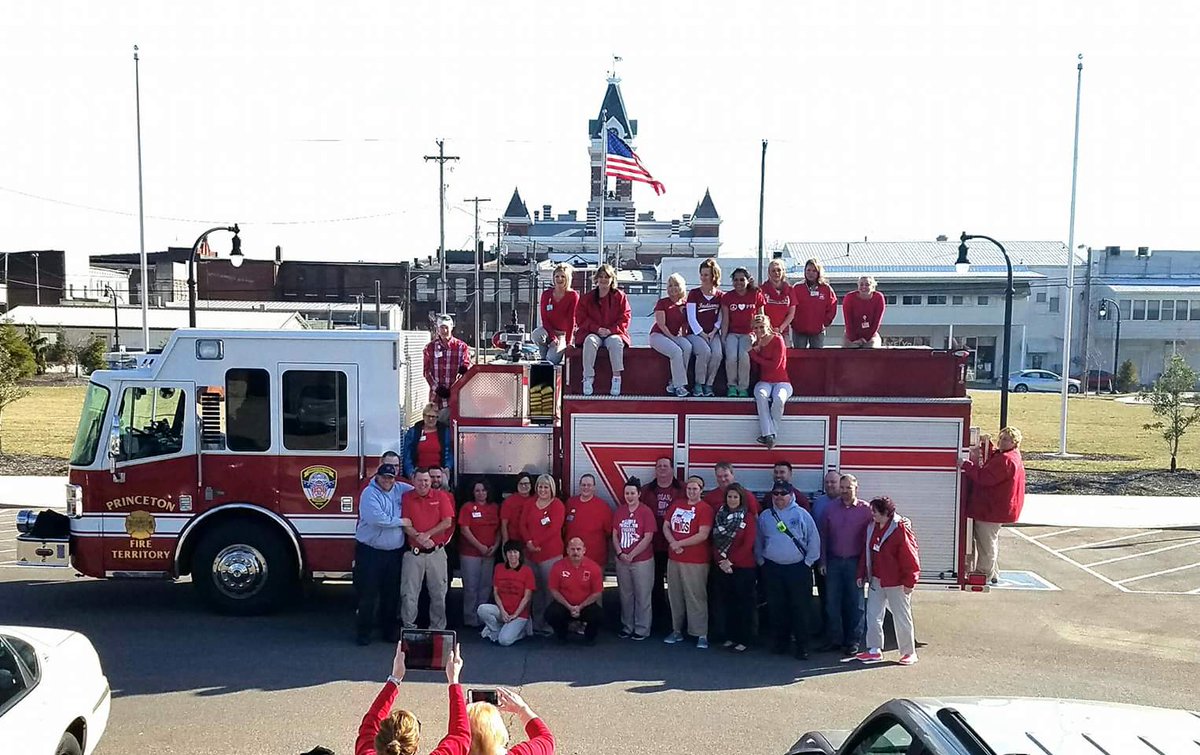 ericwwalker's tweet image. #GoRedWearRed