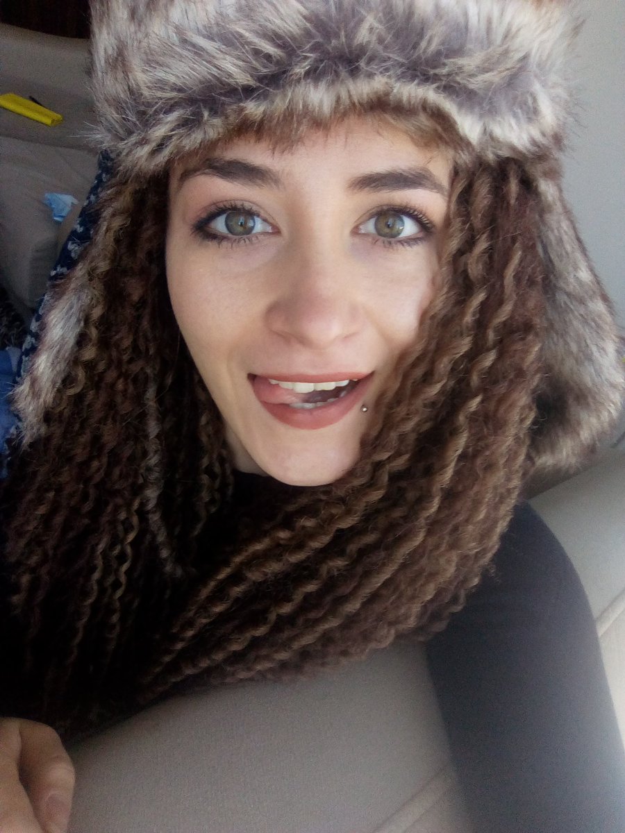 zeliha acet (@zelihacet) on Twitter photo 