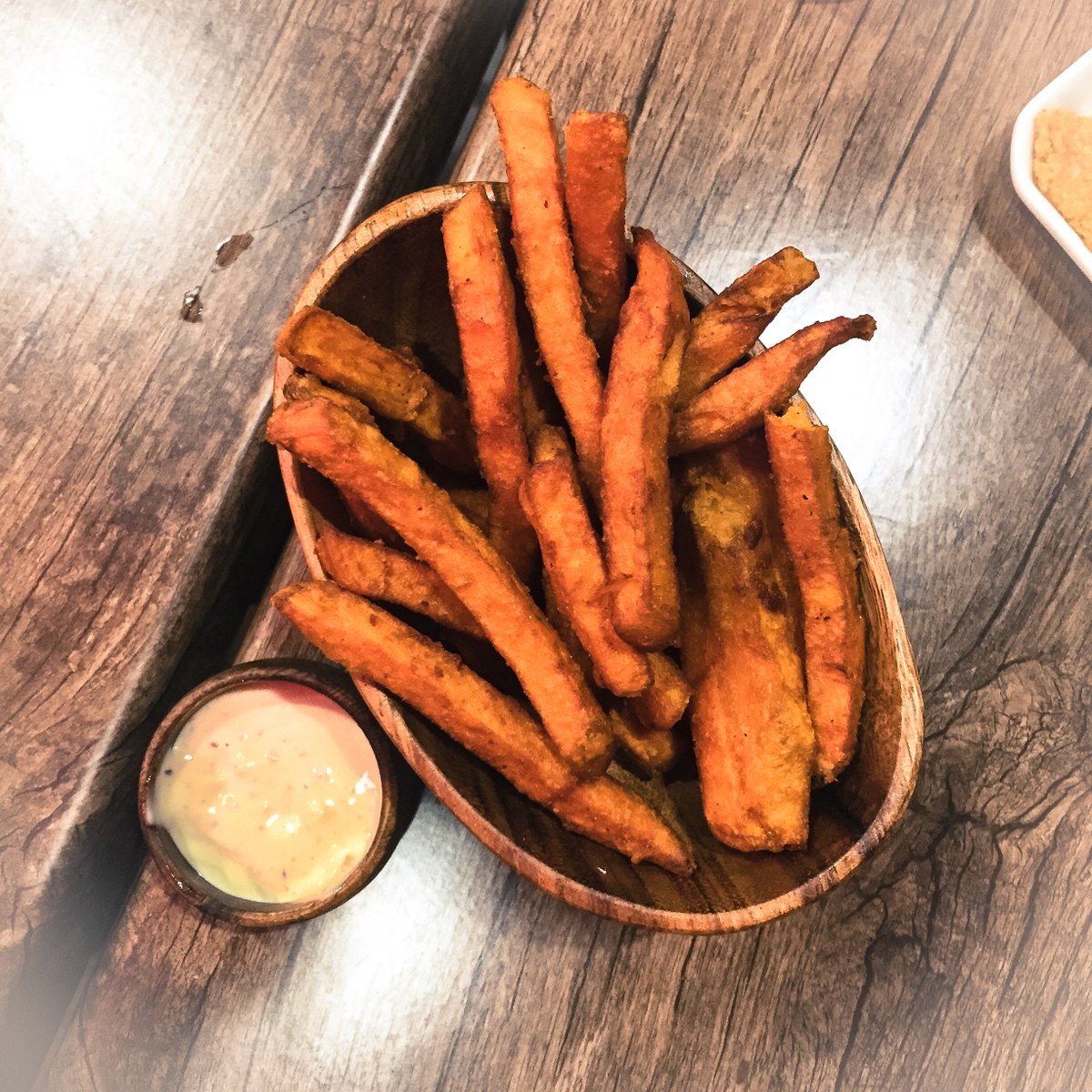 2forkshandpulld's tweet photo. Who’s up to have some snacks😋? #SaturdayTreats  #2forks #SweetPotato https://t.co/b8MBAQuFLt