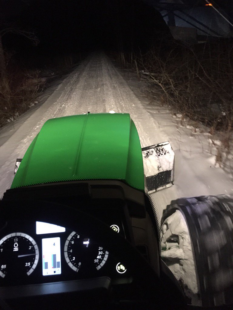 Out rippin in the new 6130m grooming some trails #winterfarming with <a href="/HuronTractorLtd/">Huron Tractor Ltd</a>