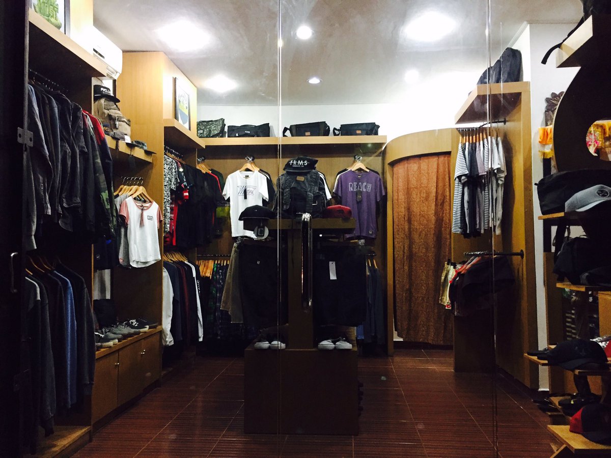 FRMS#2 jl. Serma karma no.1 ( traffic ligth pantai penimbangan singaraja)