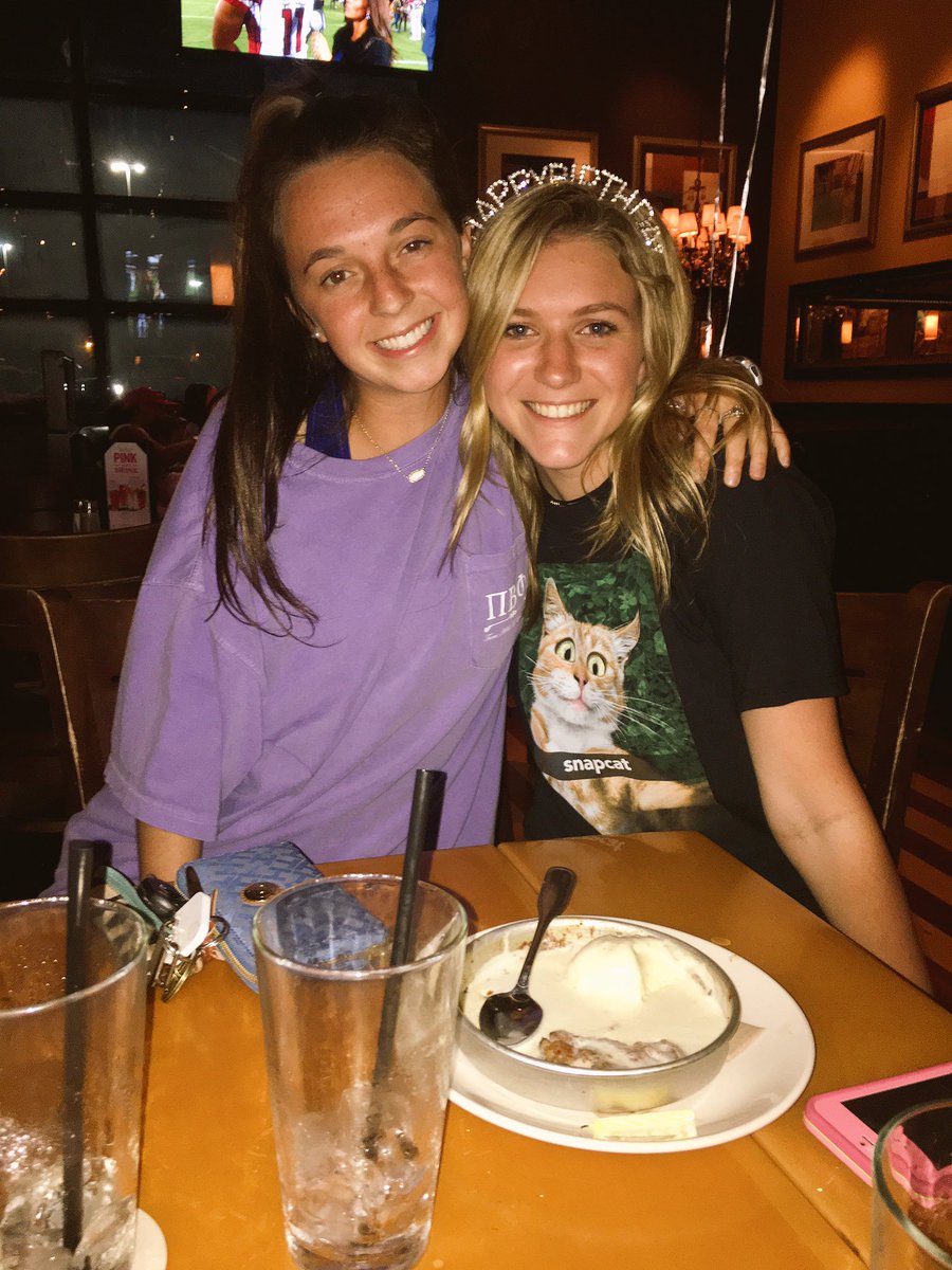 Nat_Cat_Yo's tweet photo. HAPPY FREAKING BIRTHDAY to my super sweet friend!! I miss you so much and I'm so happy tamu brought me a friend like you👭Love celebrating u! https://t.co/4nw5lefNoe