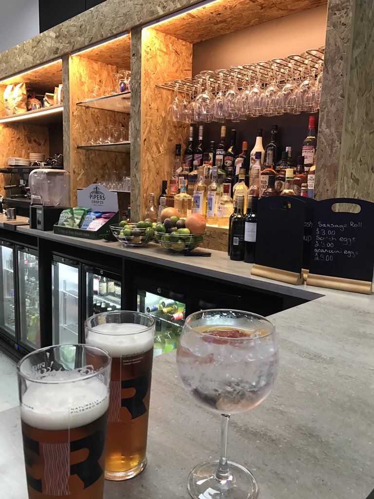 nibblehull's tweet image. After work drink at the new Humber street gallery #fruitmarkethull #afterworkdrinks