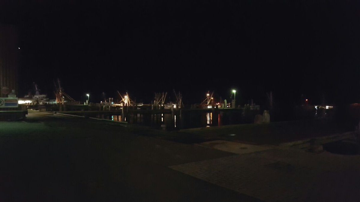MulderTransport's tweet photo. Stilte voor de storm. #Harlingen #fishysaturday ๐ https://t.co/qkpXwl4RR5
