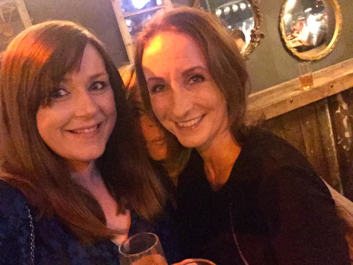 We made it to February drinks #hidinglouise #cocktails