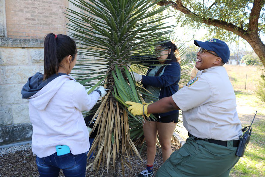 Kaci Farr tweet media