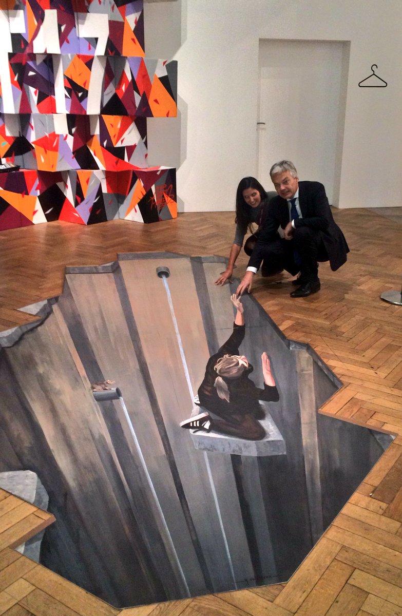 dreynders's tweet photo. Visite de la 13ème édition de "Art Truc Troc & Design 2017" @BOZARbrussels #arttructroc #Bruxelles https://t.co/SCVw3nrZZE