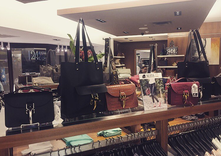 goldennuggetac's tweet photo. Are you shopping for a #Valentine ❤️ this year? Don't forget about our incredible @BillionDollarTV products at Style &amp; Trend! https://t.co/UyDvmSPxZG