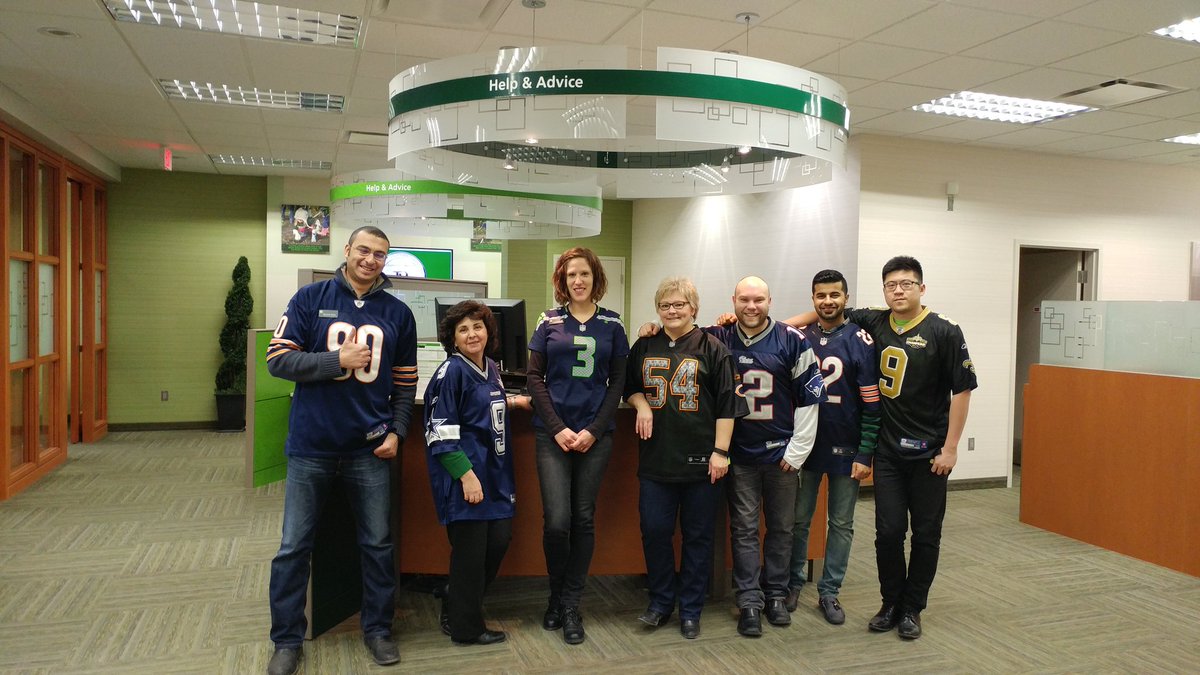 DavisBrown1612's tweet photo. Superbowl!! #superbowl #CustomerExperience #SilveradoYYC @chrisracz_TD @maggie_dominik @MaherTDBank @absmitherz @jcrosilla @BrianGervais_TD https://t.co/5HvLv8Ur1j