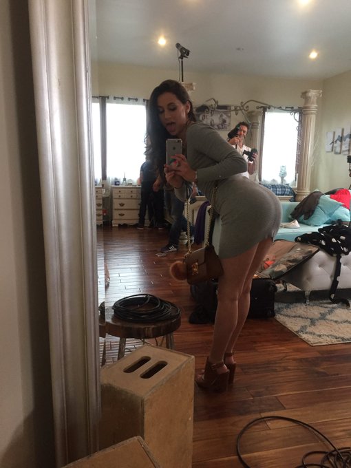 Shooting for @girlswaynetwork w/ @theNataliaSTARR today! I got a slow clap a minute ago #oneshotwonder<a class="tags" href="/tag/girlswaynetwork">@girlswaynetwork</a><a class="tags" target="_blank" title="On Twitter" href="/?out=eyJ0eXAiOiJKV1QiLCJhbGciOiJIUzUxMiJ9.eyJpYXQiOjE3MjA4NzYzNDUsImlzcyI6InR3cG9ybnN0YXJzLmNvbSIsIm5iZiI6MTcyMDg3NjM0NSwiZXhwIjoxNzUyNDEyMzQ1LCJyZWRpcmVjdF91cmwiOiJodHRwczovL3R3aXR0ZXIuY29tL3RoZU5hdGFsaWFTVEFSUiJ9.v5wxcu3zyNh8zjD0nied5rmpaUEoSJ5C4Ws-lLGanEjQNoT_-J1DQ2mKYLCtnP3SEFsgKjozFHTs4F47BwXExg">@theNataliaSTARR</a><a href="/tag/oneshotwonder"class="tags"><span>#oneshotwonder</span></a>