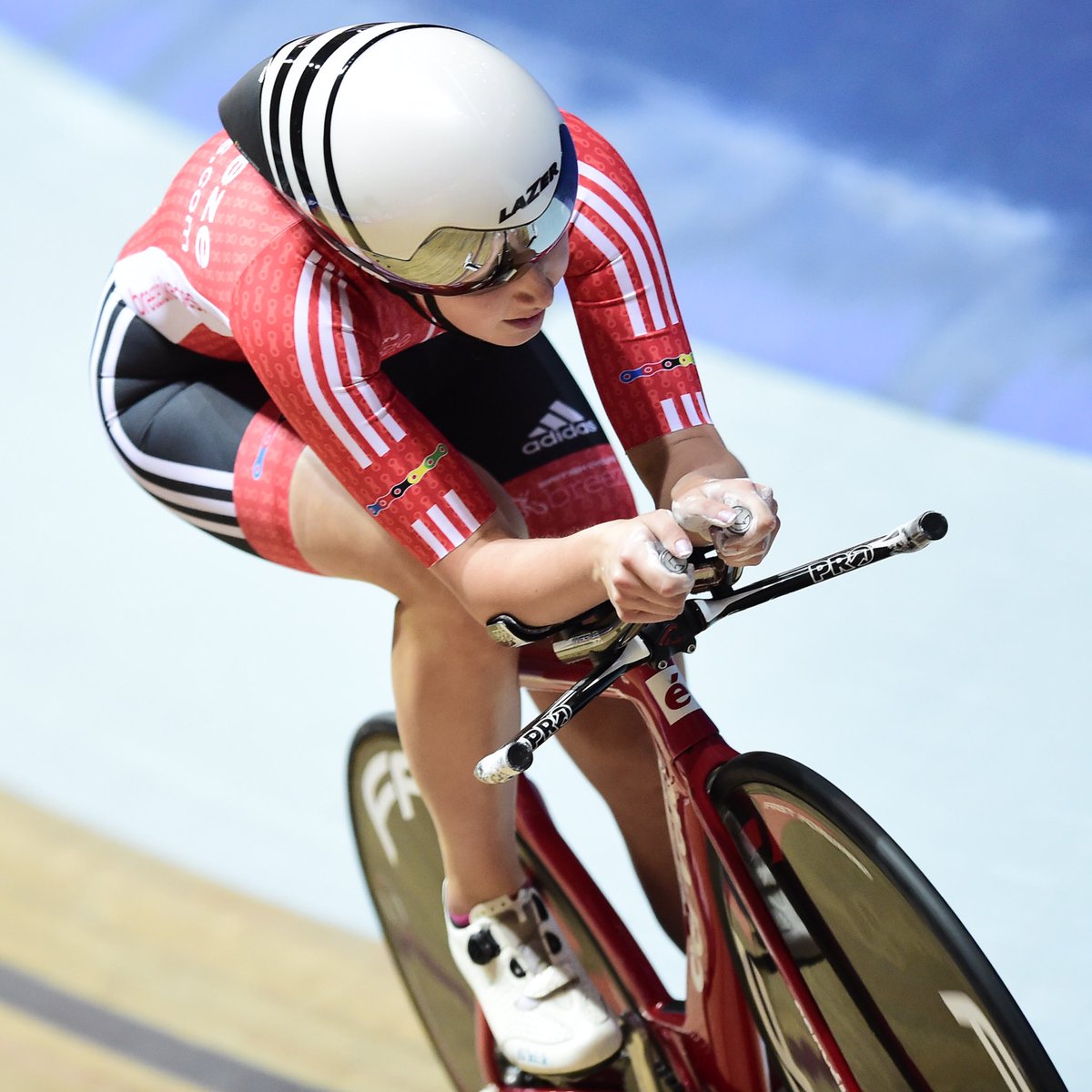 BeicioCymru's tweet photo. Llongyfarchiadau! Congratulations!

🚴🏻‍♀️ @manonlloyd96 
🏆 @sportcarms Sports Personality of the Year 🏆

#CSPA2016 👏🏻 https://t.co/Dg6jw0ktUy