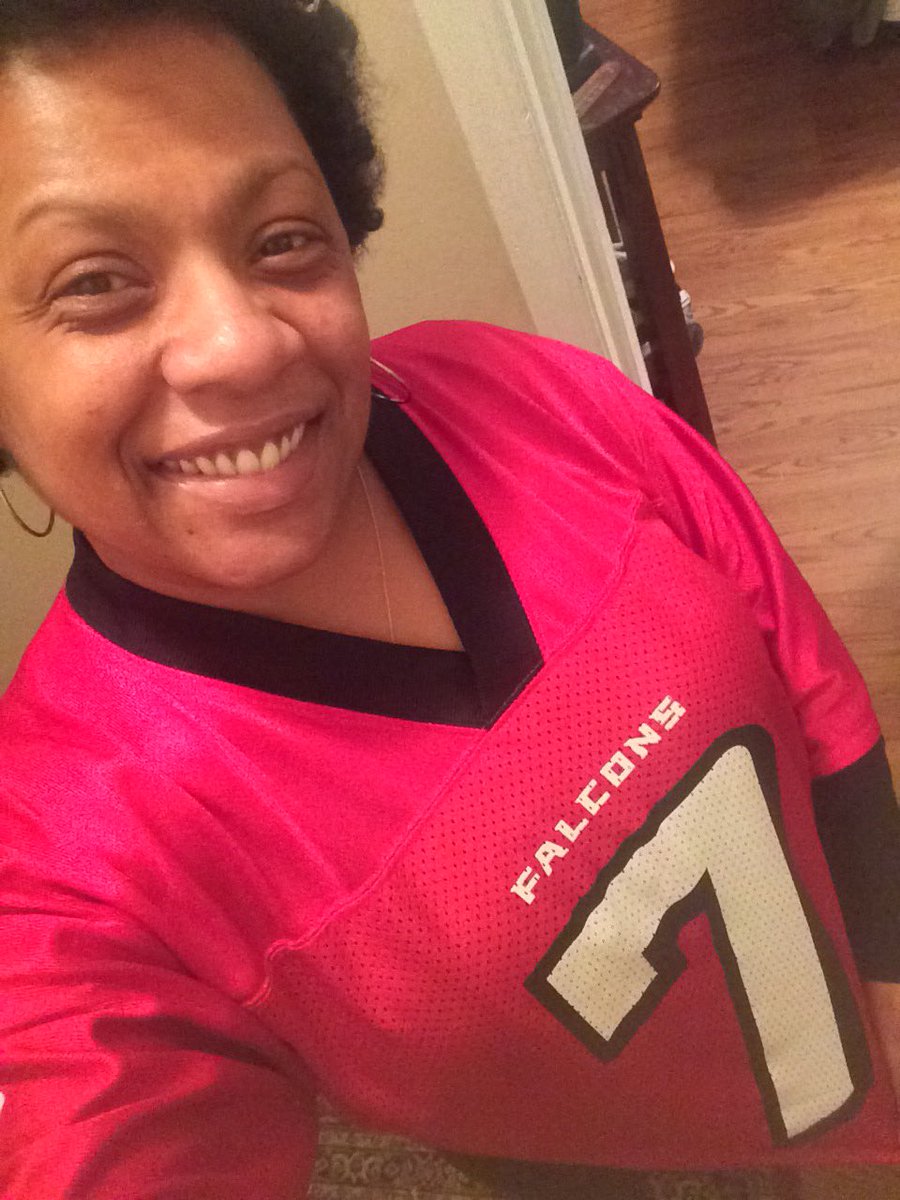 Dalethian's tweet photo. The only Falcons Jersey I own!! @MikeVick I feel your heart and wear your jersey proudly!!! #DearAtlanta #OpenLetter #FILA https://t.co/CR3yMttez0
