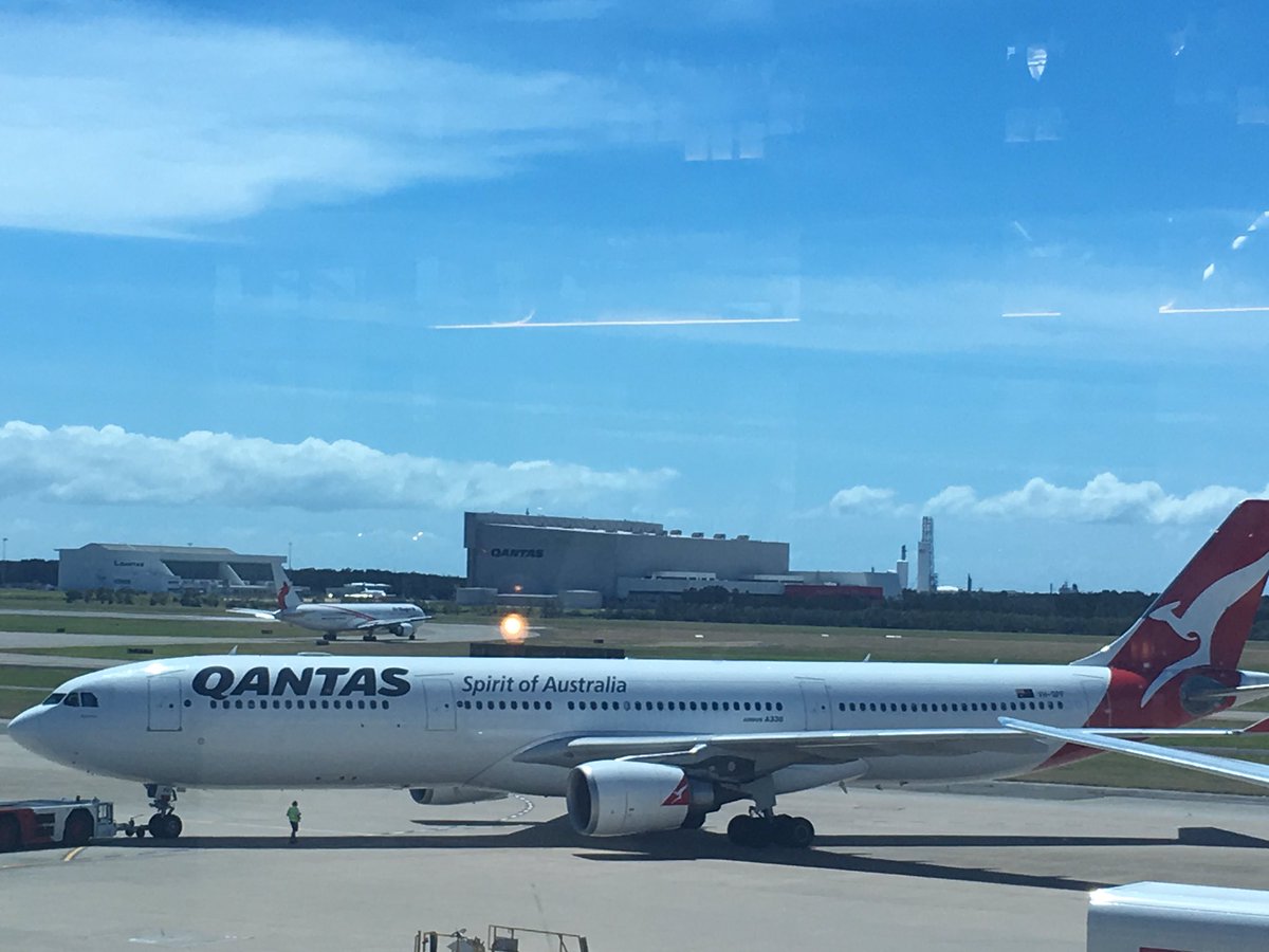 Tim_R_Brown's tweet image. Off to #sww17 - In his absence, might have to pick up the mantle of @SOLIDWORKS World bingo from @swearstoomuch #AnyRequests #bigshoestofill