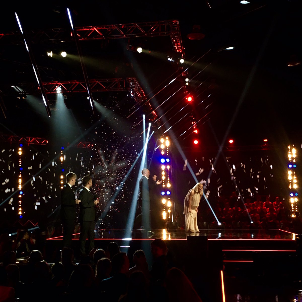 Til hamingju Karítas! Þetta var stórkostlegt! #voiceisl #winner #teamsalka