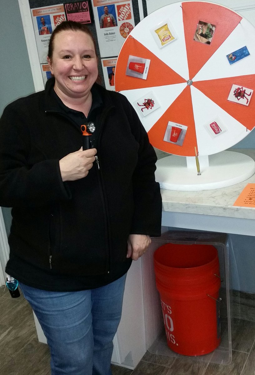 tayloward's tweet photo. DH Cindy leading by example and driving leads! She spun the wheel and won a THD flashlight! @HoneyHardware  @ChaseKnowlesHD https://t.co/is4HemVB9B