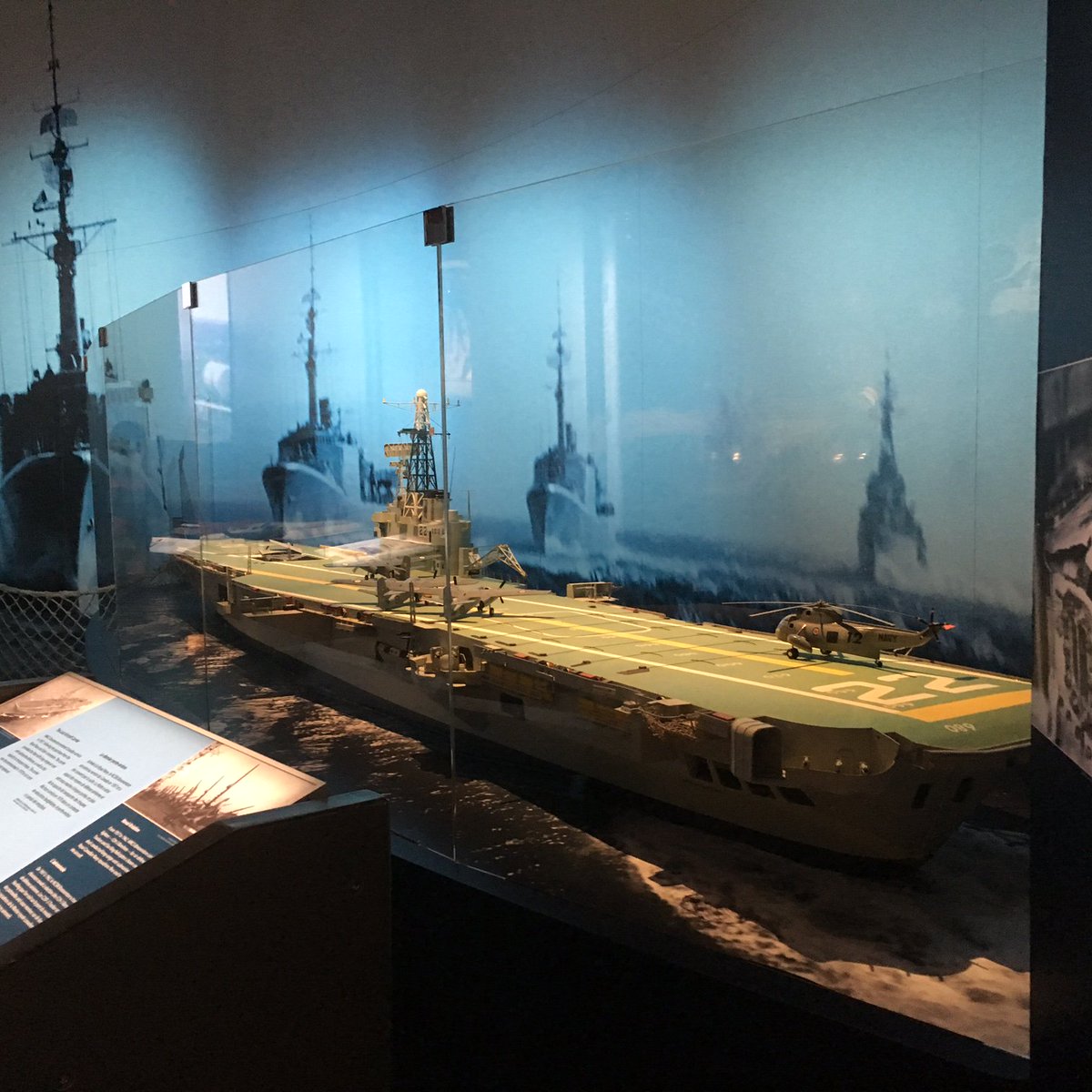 CanWarMuseum's tweet photo. What’s new in Gallery 4 at the #WarMuseum? https://t.co/ADz56t8rxR #Post1945 https://t.co/igUqrM92h9