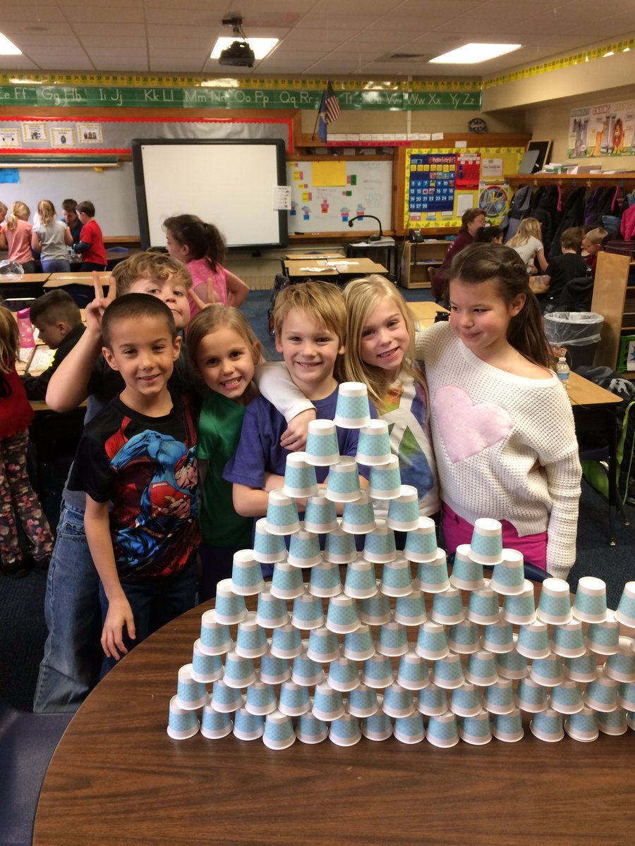 diana_harmony's tweet photo. What's more fun than stacking 100 cups on the 100th day of school?! #UVlearn https://t.co/hl5mNgnSFy