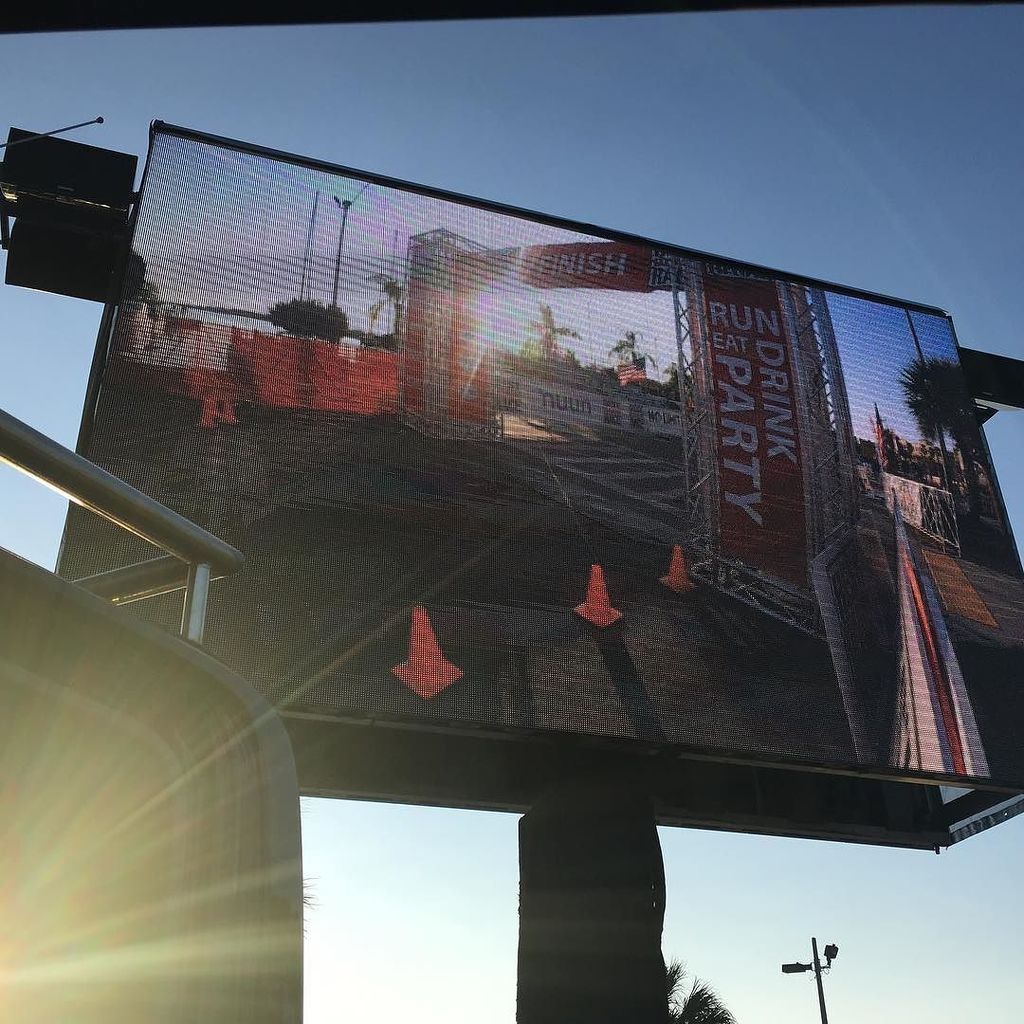 BestDamnRace's tweet photo. Be sure to check out our big screens today & tomorrow at the race! #running #run🏃 #halfmar… https://t.co/LJ18lQVROb https://t.co/Om6RRCVbjQ