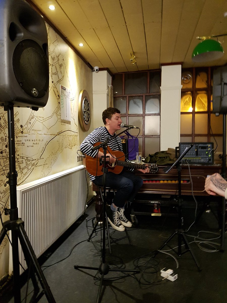 smittbox7's tweet photo. Watching @nickmercerjr with @Jake_Mcw. #Arbroath #StTams #NickMercer https://t.co/hlydYojFpG