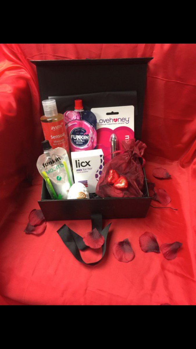 Dewcibox's tweet photo. Who's your Valentine?
Half price dewcibox, theres a treat for him, her and plenty for joint fun!  #ValentinesDayGiftGuide #ValentinesDay https://t.co/o7z3XAdATh