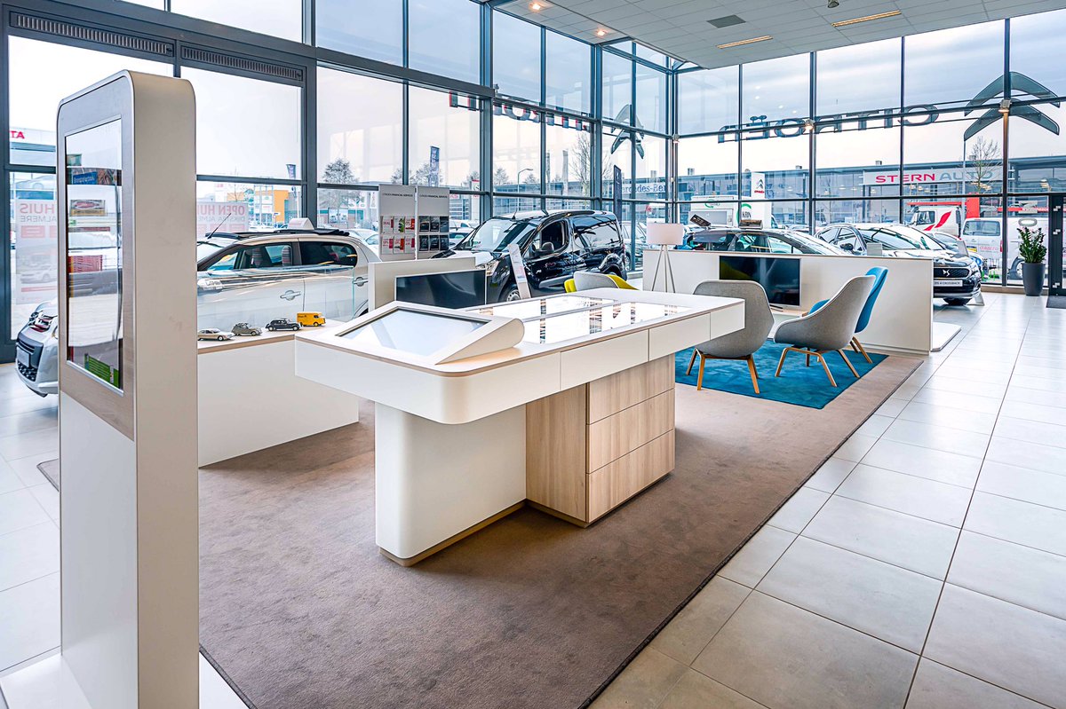Resultaat van een prachtige opdracht <a href="/DijkstraCitroen/">Dijkstra Citroën</a> Almere #exult #interieurbouw