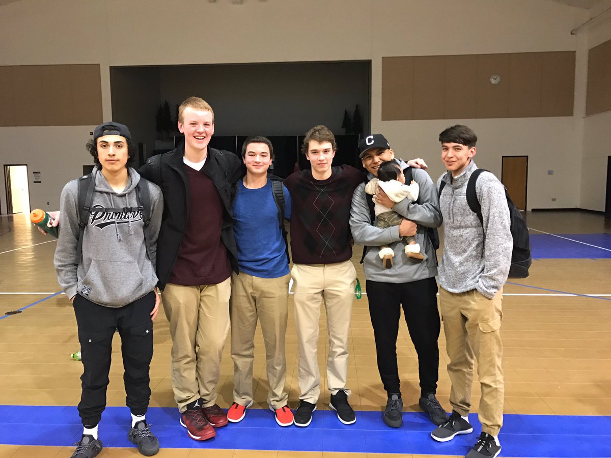 CoachLuke40's tweet photo. Battle out west tonight! Shiloh-Solen. Top 5 scorers ECI guys! @YoungMacauley @CarlowMontel @JonasMitzel @Brayden_J5 @userarshambo #ECIfam https://t.co/ubvzvf3vaw