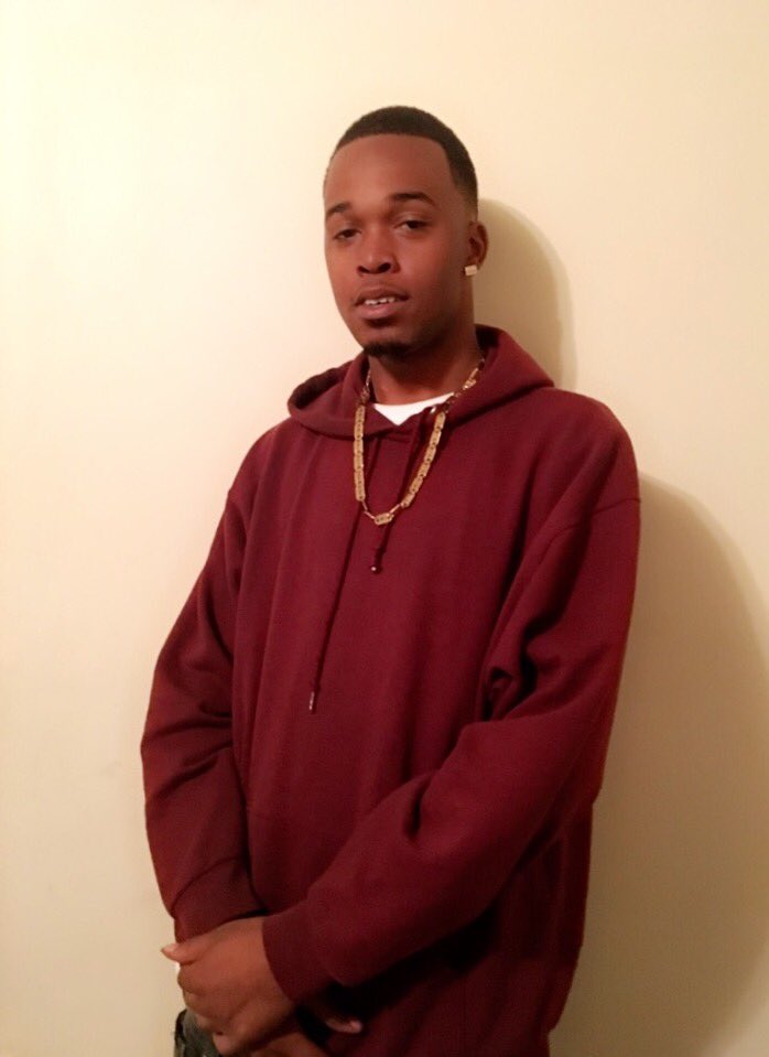 FreeLiEric's tweet image. Self Made Nigga No Cosign #TrapMode 💯💰🤔❗️❗️